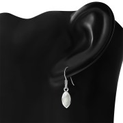 Mother of Pearl Oval Silver Earrings - e351h